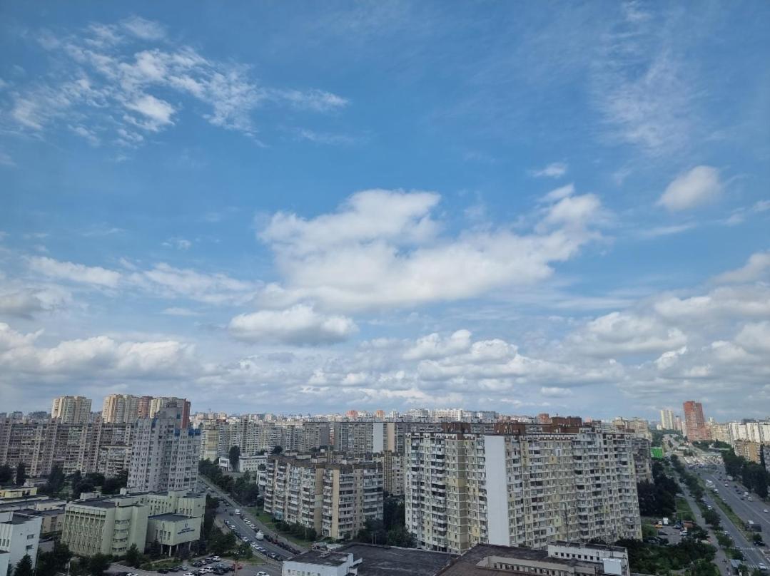 Квартира Метро Харківська, Позняки Жк Лебединий Kiev Exteriör bild